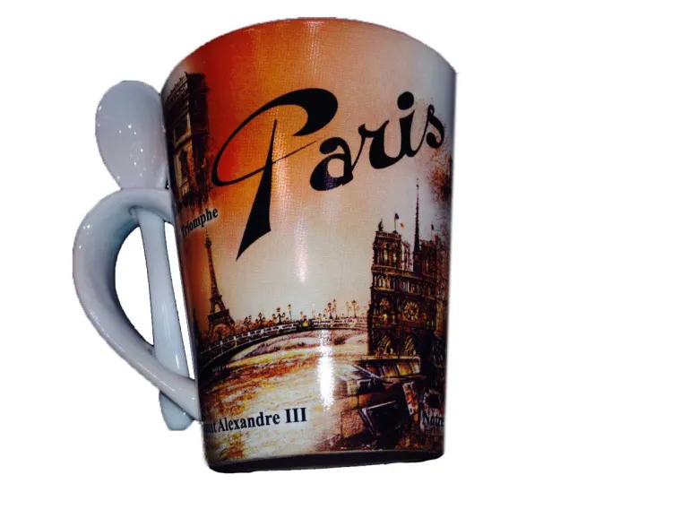 Caneca lembrança "Paris no outono" + colher