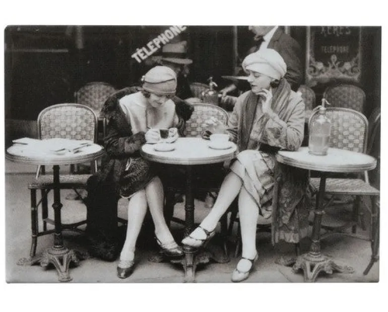 Ima parisienses no Cafeteria