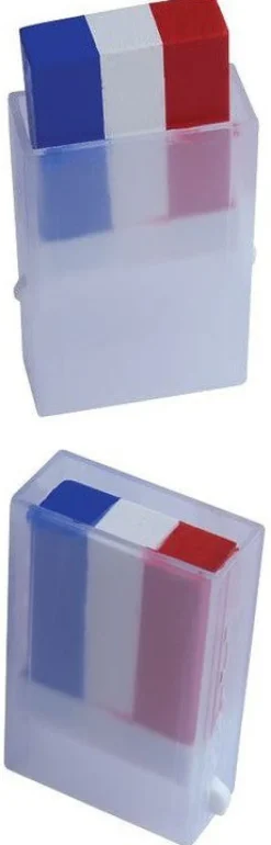 Maquiagem tricolor para os fãs da França