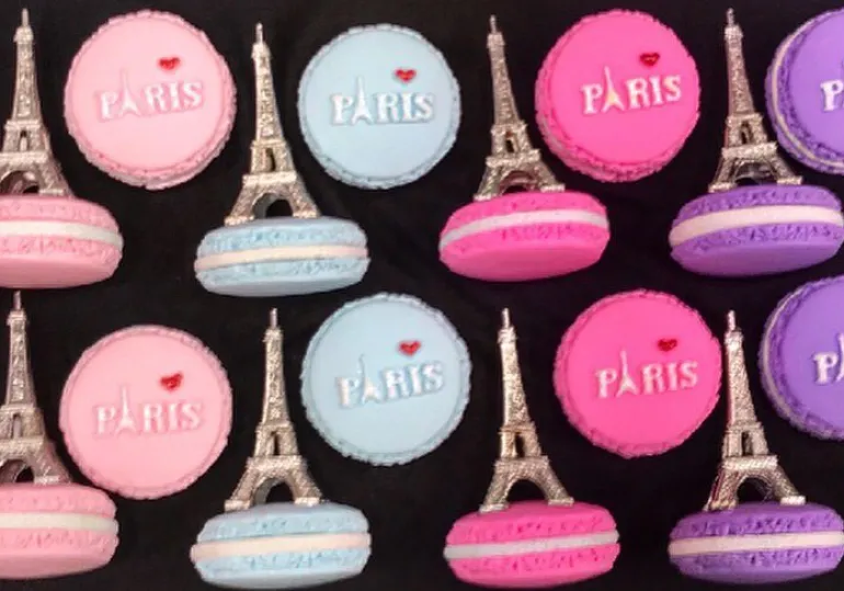 2 Ímãs Macarrão Lembrança de Paris