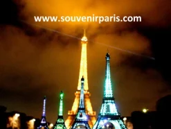 Torre Eiffel cintilante e luminosa