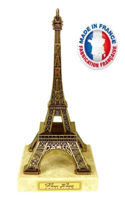 Torre Eiffel de metal fabricada na França em uma verdadeira base