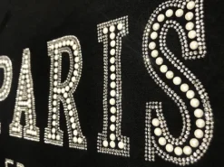 T-shirt mulher com strass e pérolas